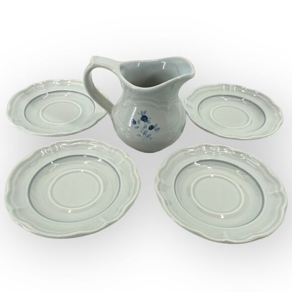 ~Pfaltzgraff Vintage Blue Rose Pattern Creamer Pitcher and Plate Set - Picture 1 of 10
